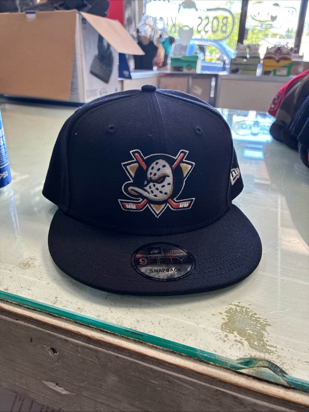 New Era 9FIFTY Snapback Hat - Black Anaheim Ducks Mascot Logo - Picture 4 of 12